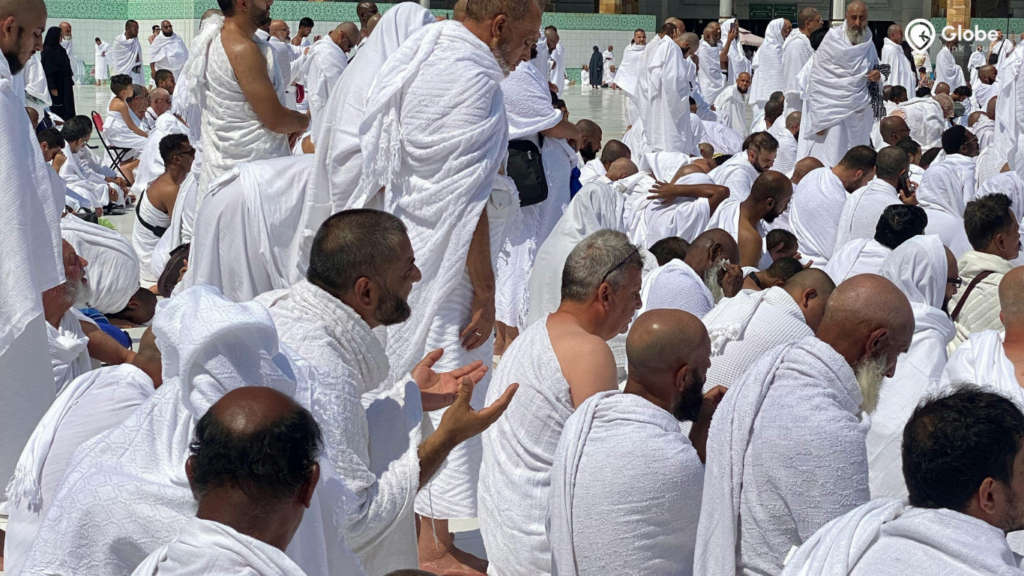 Men in ahraam
