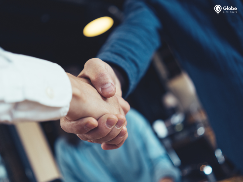 Hand shake