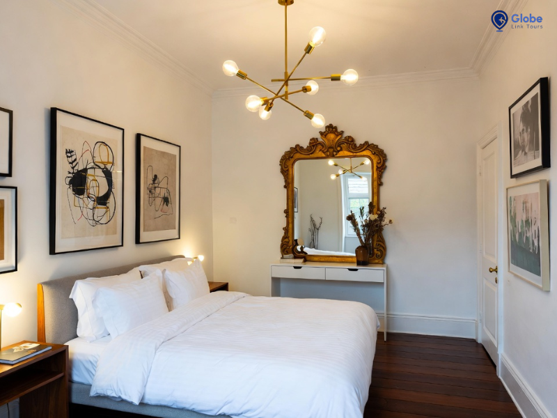 Bed room
