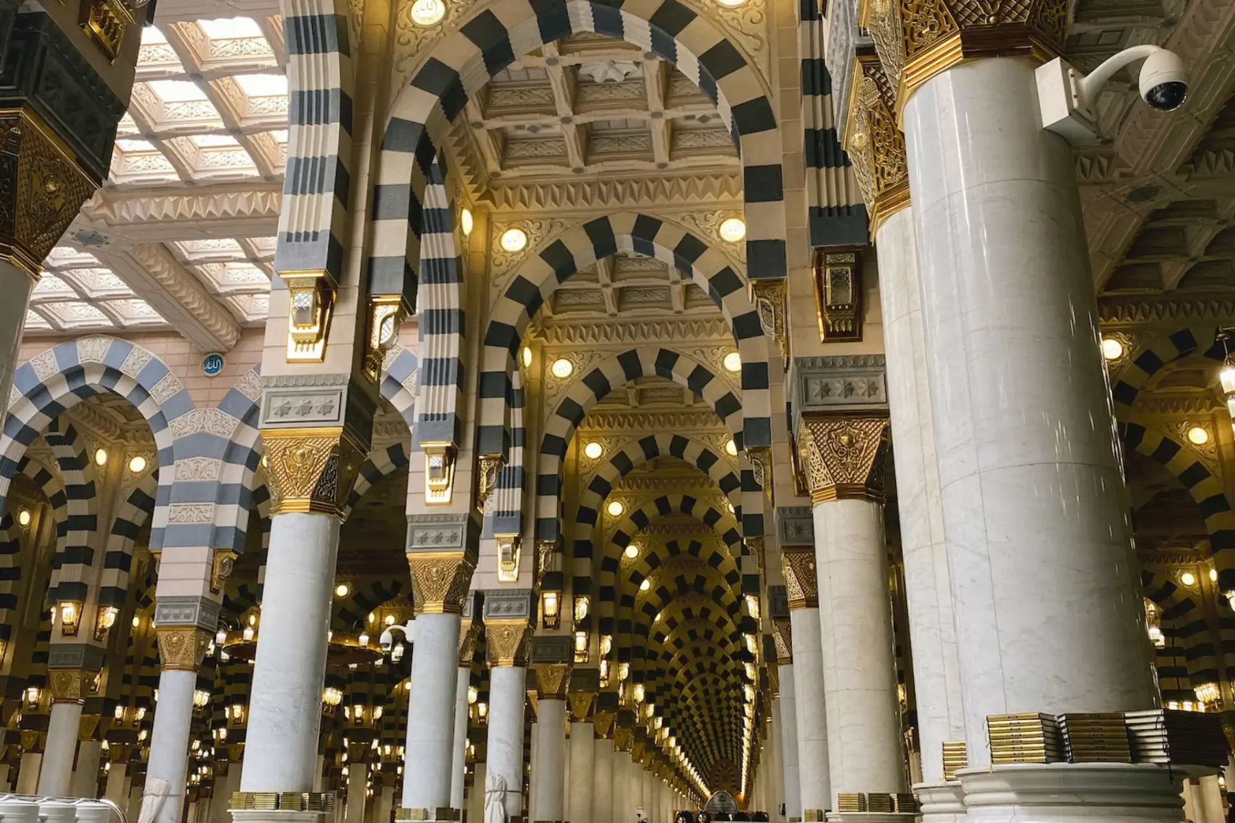 nabawi-mosque-2025-01-27-23-59-17-utc.webp